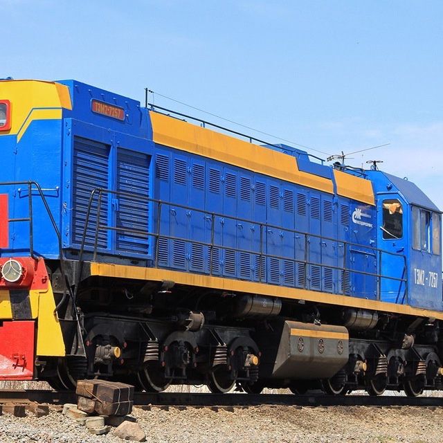 Аренда тепловозов и подача уборка вагонв