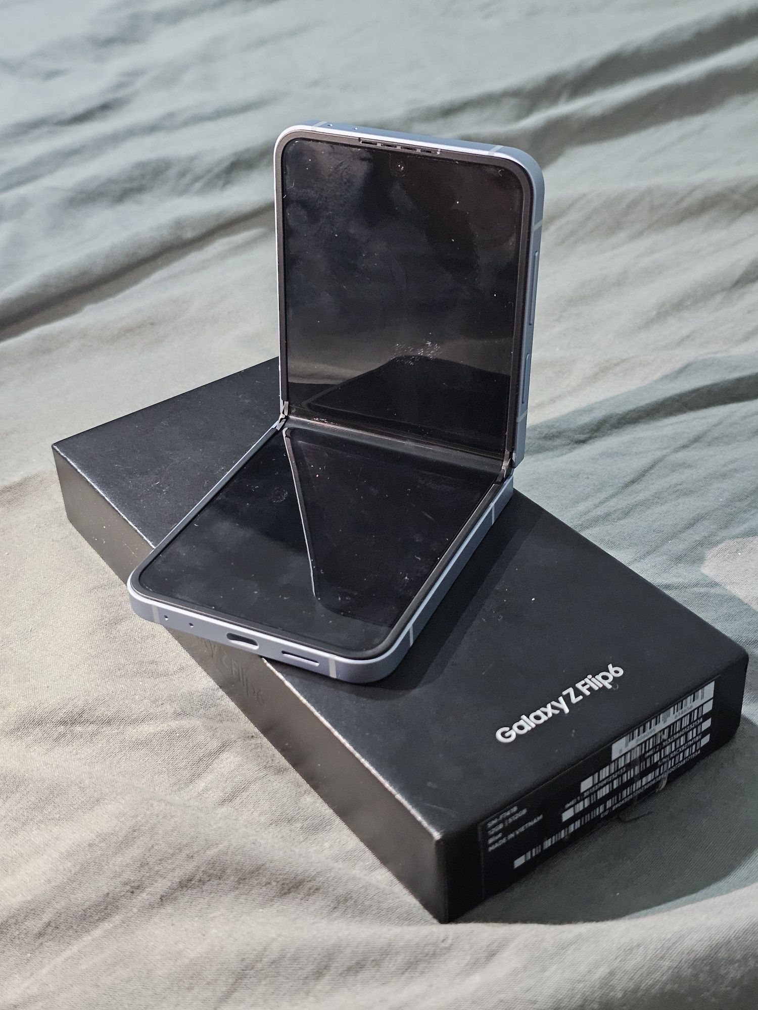 Samsung Z Flip6 в гаранция
