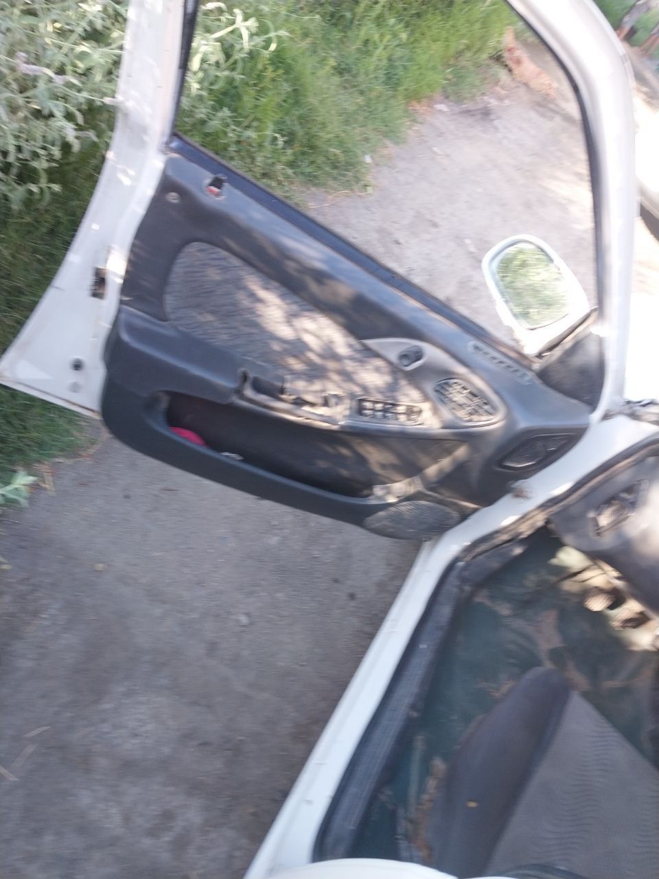 esperro 1996 yil