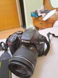 Nikon D3400 cu obievtiv,luat de la Altex,folosit foarte putin