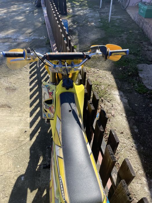 Motocross Suzuki