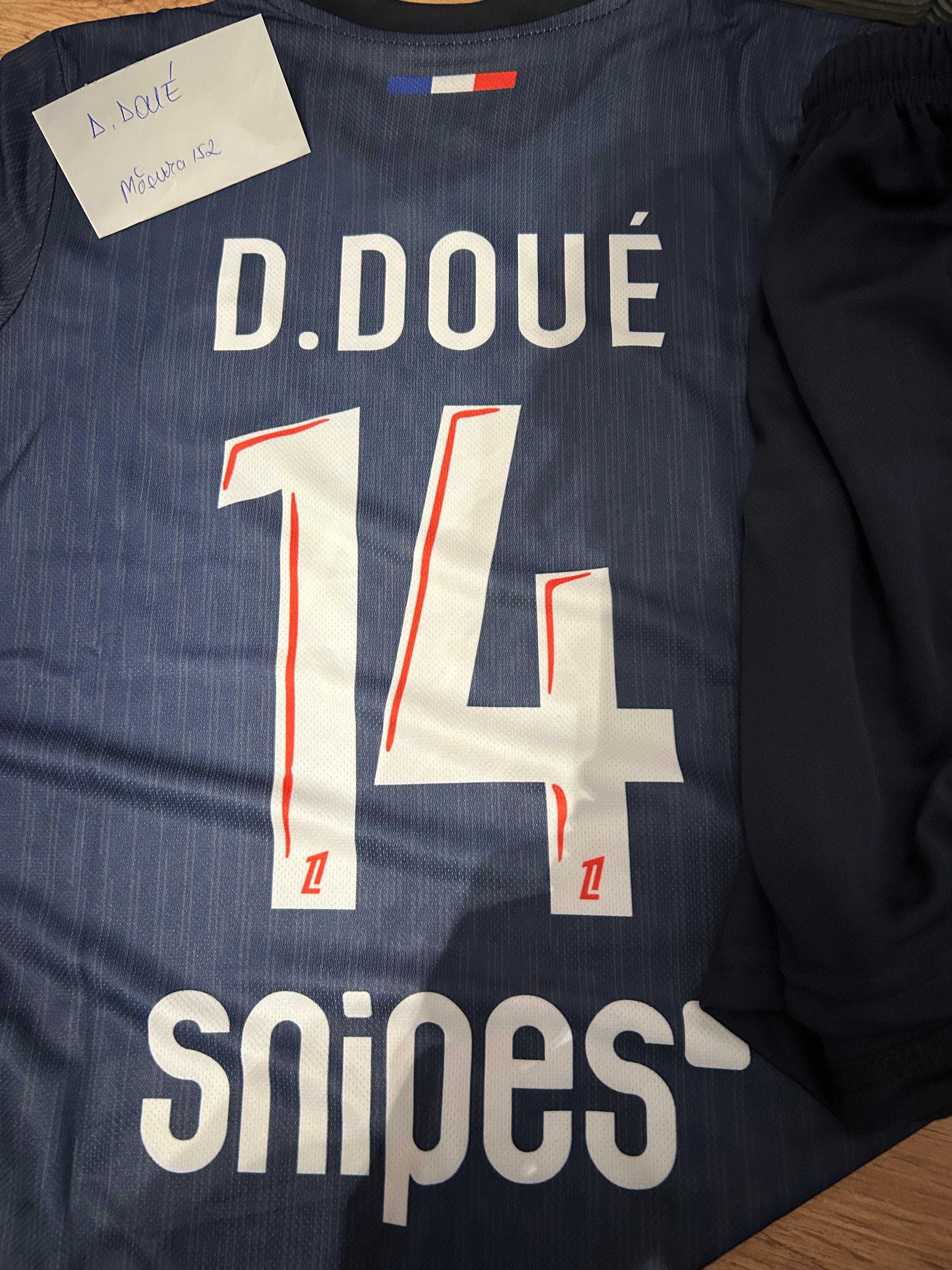 Reducere: Tricouri & Echipamente fotbal copii – Désiré Doué