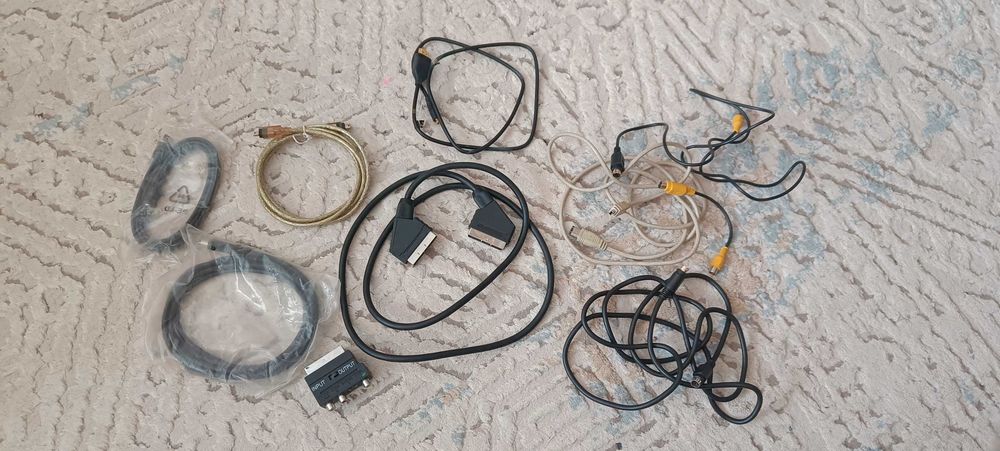 S-video, scart, dv, minidv