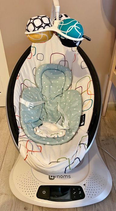 4moms mamaRoo® 4 бебешка люлка + подложка за новородено