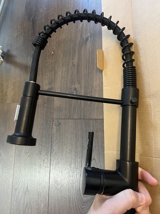 Смесител за кухня Maynosi черен мат