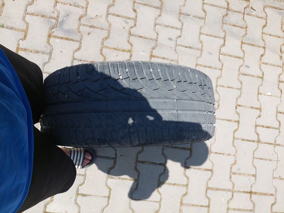 Cauciucuri 225 40 r18