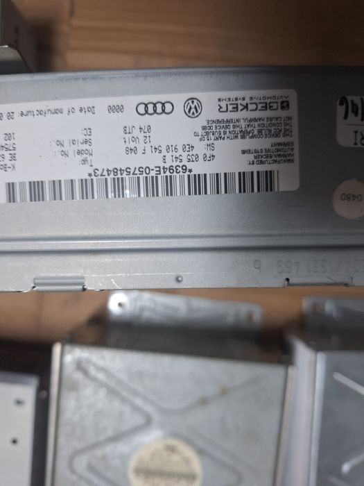 Statie amplificator radio box cd player magazie Audi a4 A6