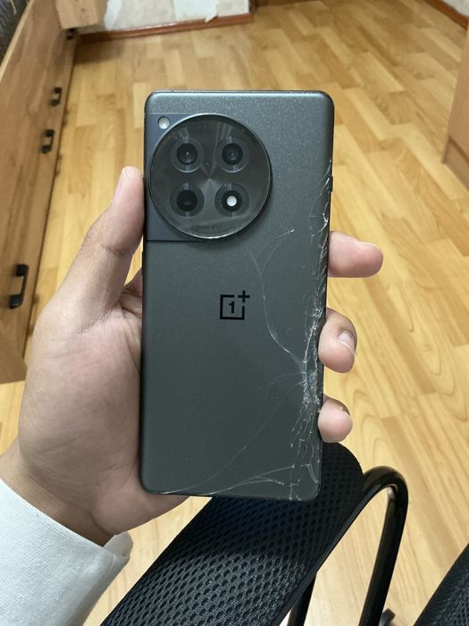 Ванлас 12р 16/256 разбит зад и пятнр на экран