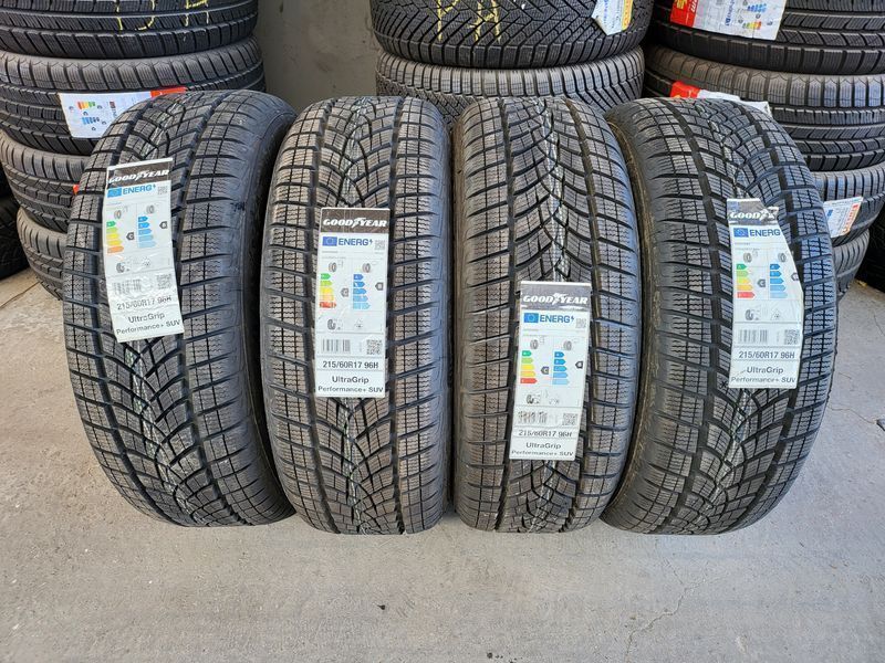 215/60/17 Goodyear 4piese