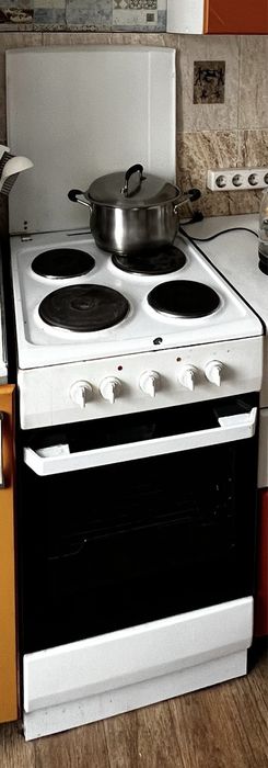 Плита с духовкой