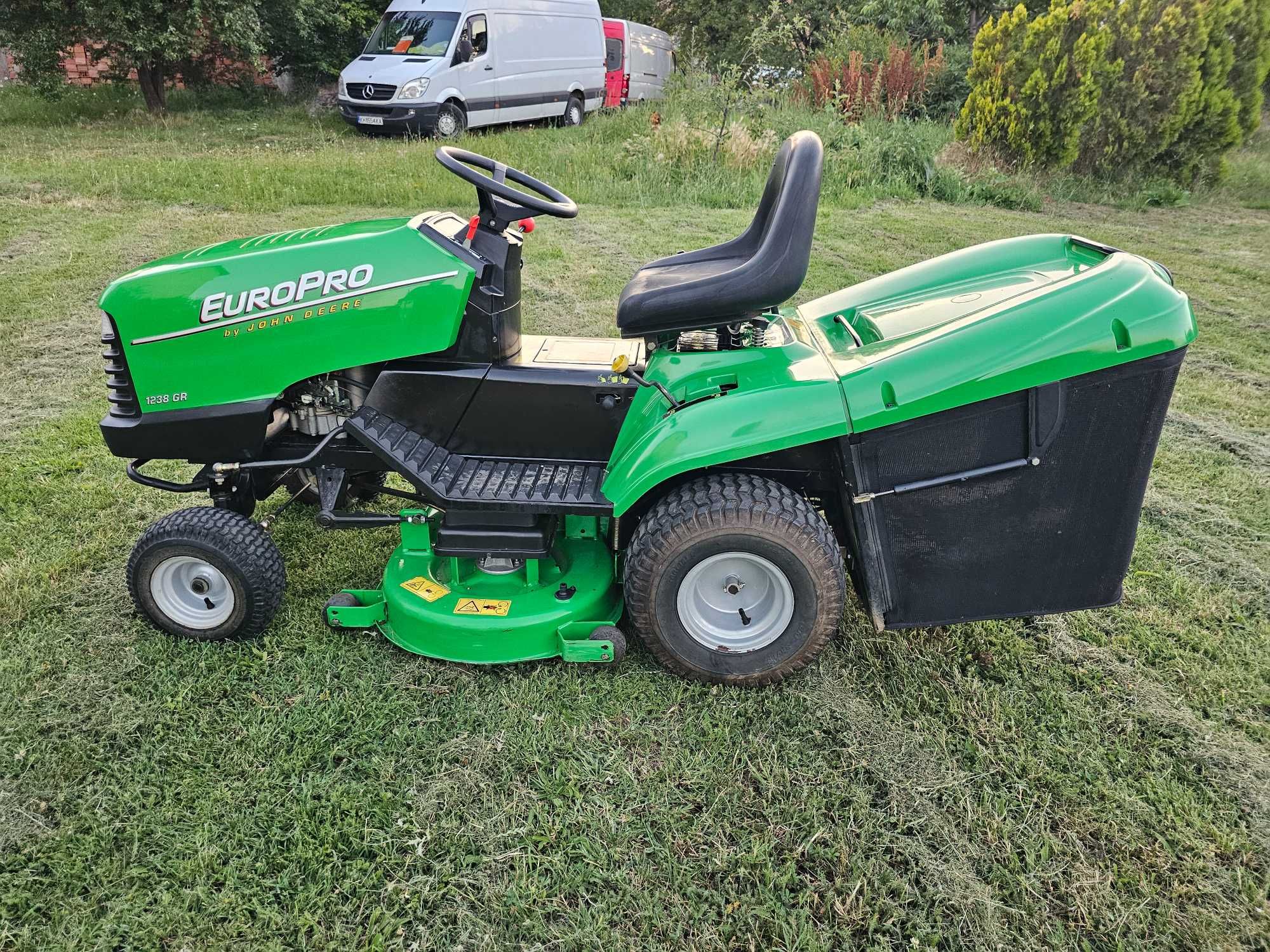 Тракторна Косачка JOHN DEERE/ EuroPro. Като НОВА.