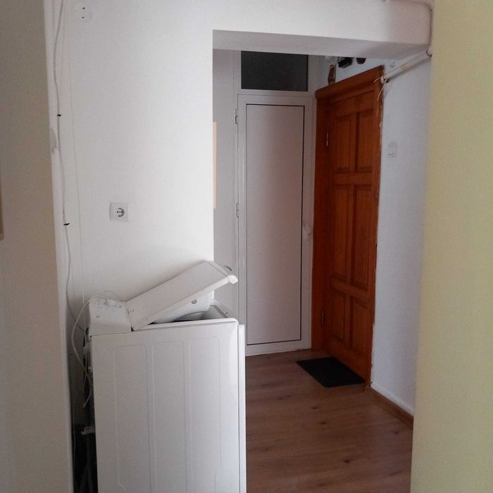 Inchiriez apartament