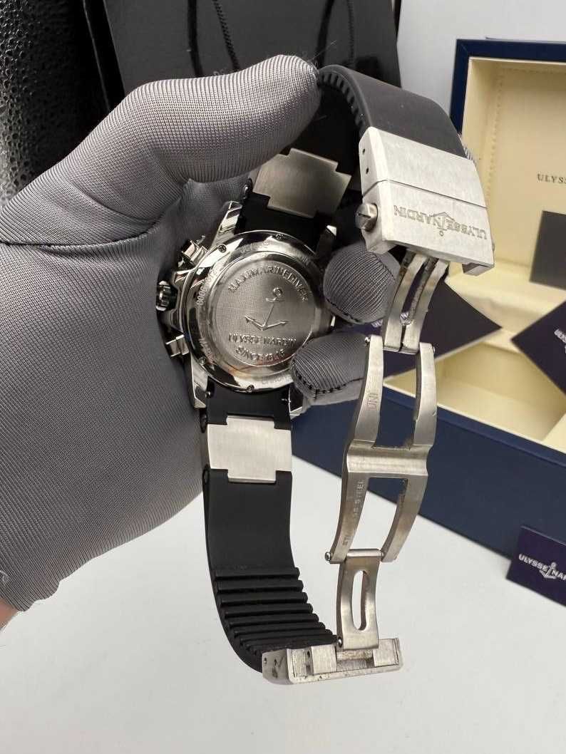 ulysse nardin 200m сребристо/черно