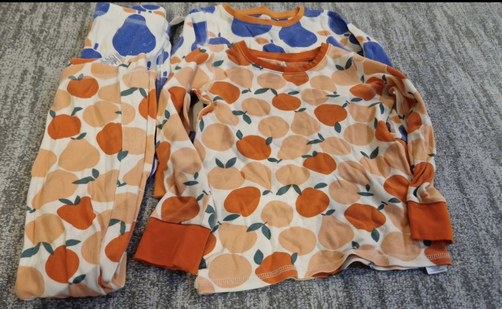 Set 3 pijamale Next marimea 4-5 ani