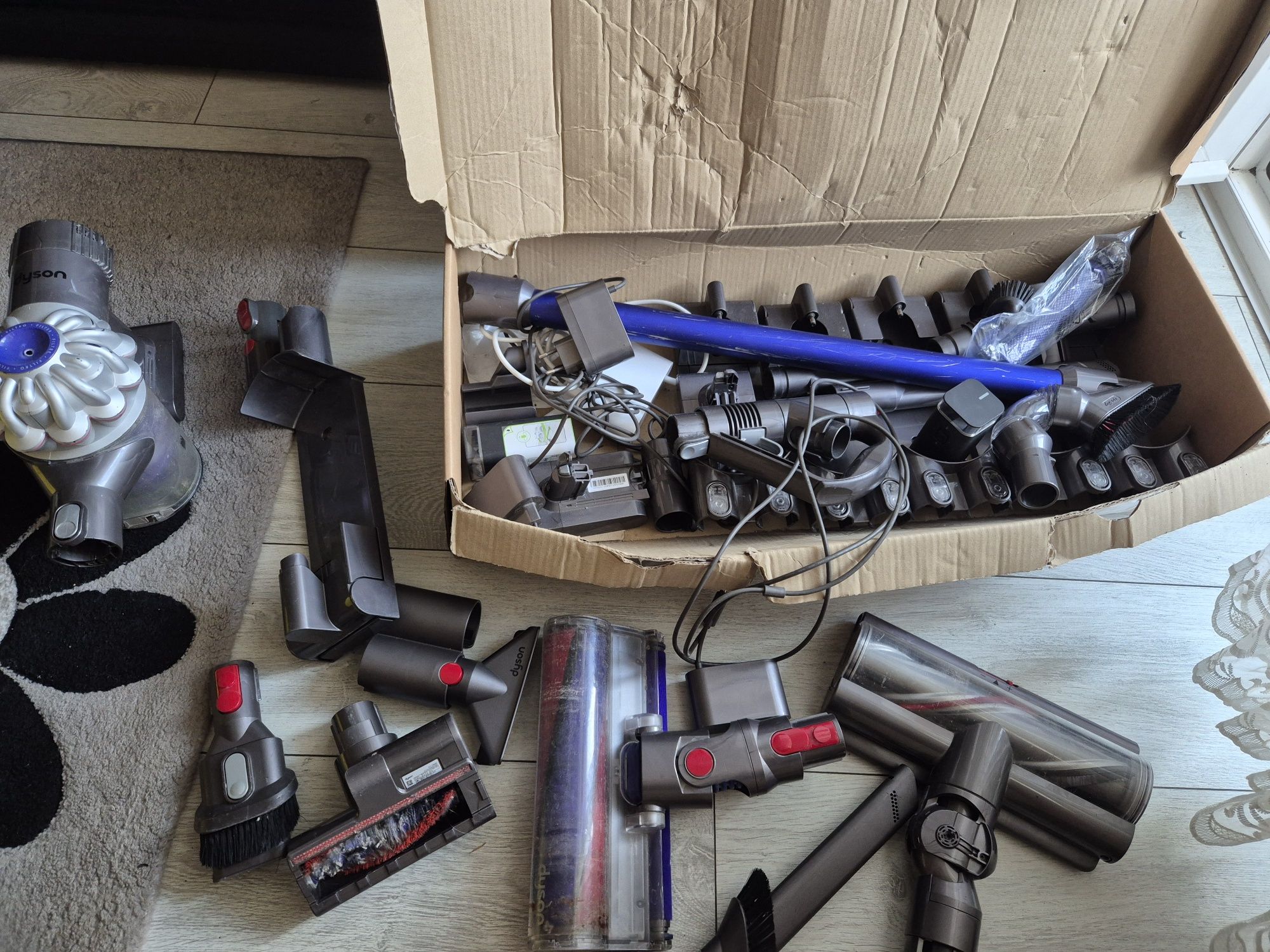 Accesorii Dyson perie incarcator