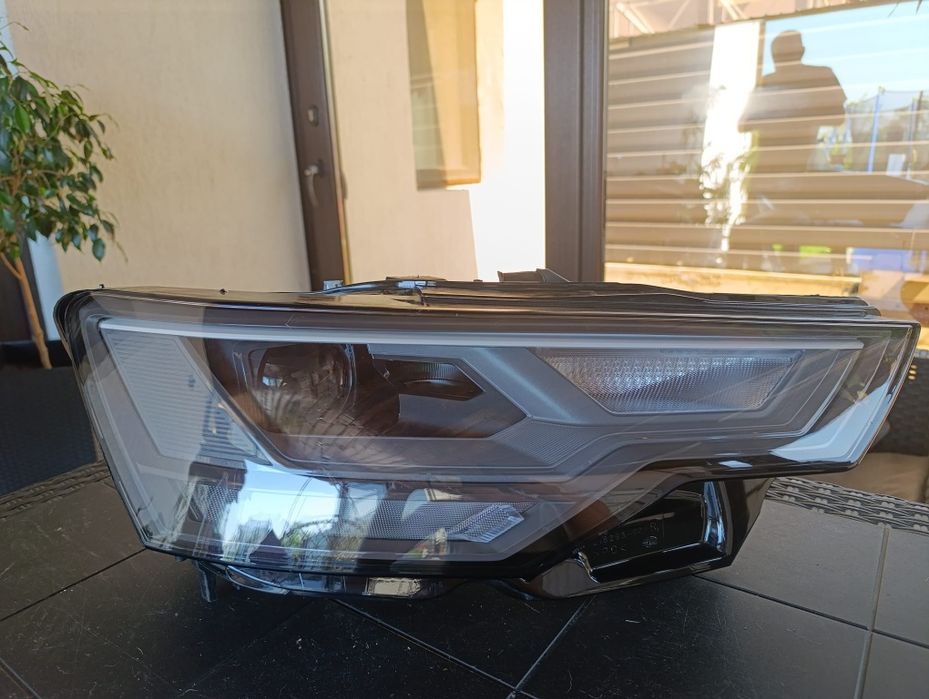 Vand far dreapta  a6 c8 2019 led