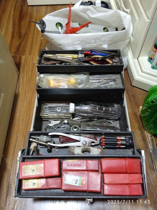 Инструменты разные вхорошем состоянии