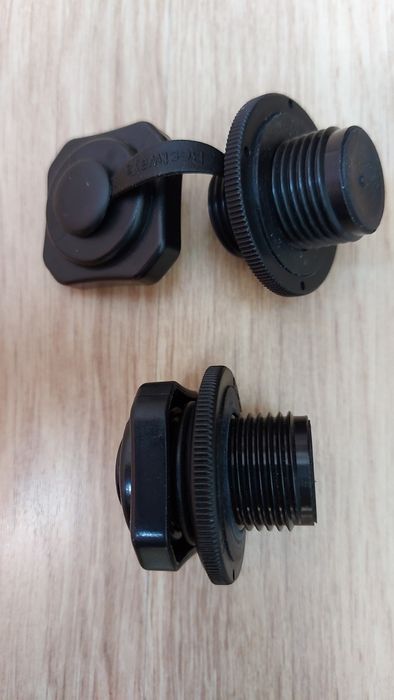 Dopuri pt. saltele, piscine, bărci gonflabile și Adaptoare pompe