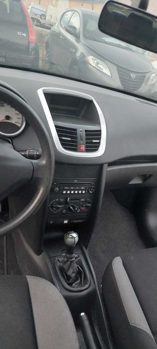 Peugeot 207 1,4 i , Пежо 207 на части! 
Февруари 2009