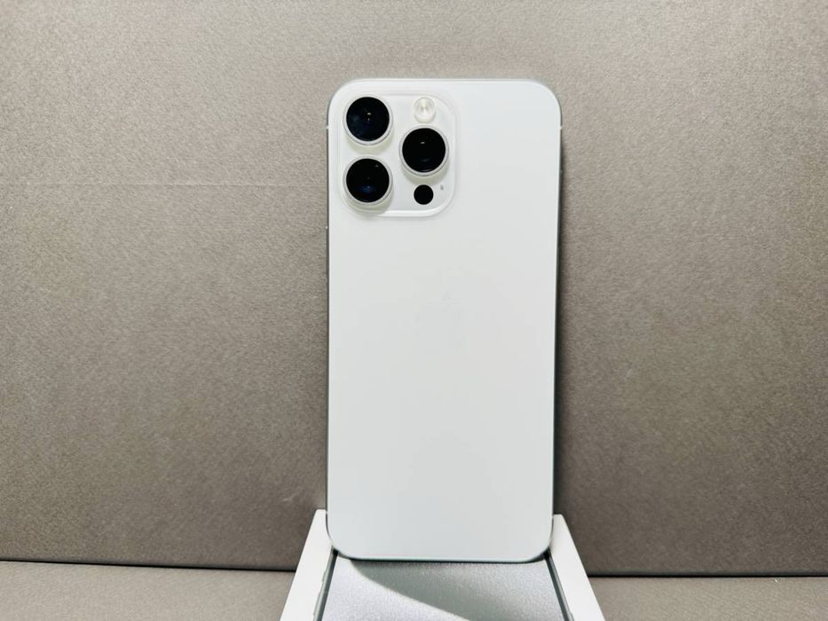 Iphone 16 pro max 256 gb аккамулятор 95% white