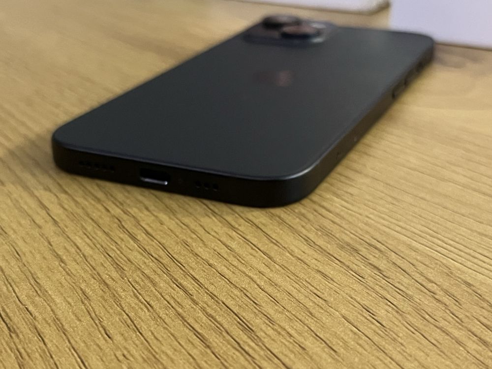 Бартер “нов” iPhone 15 128gb black