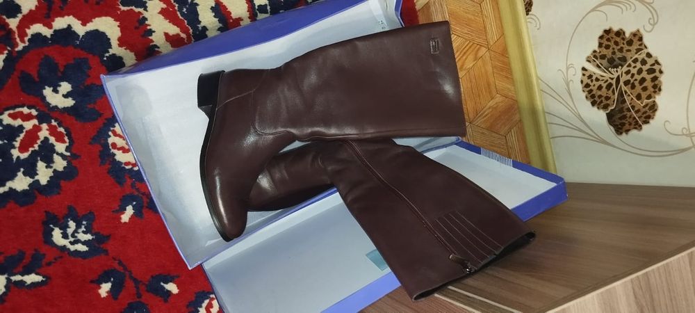 Продам сапоги женские весенние