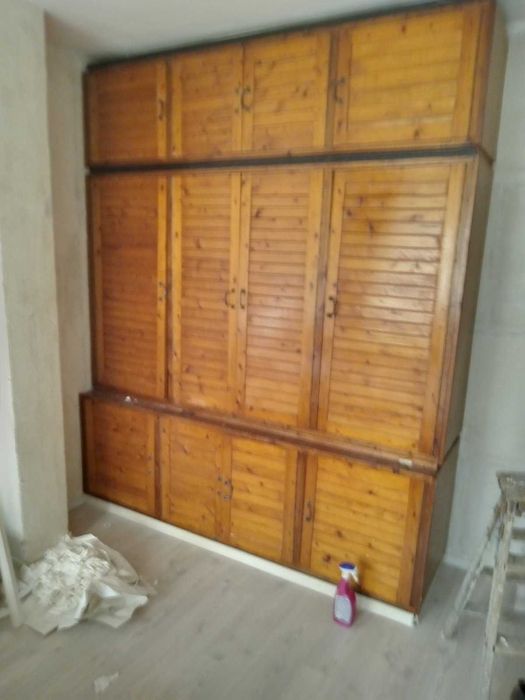 Голям гардероб, направен по поръчка