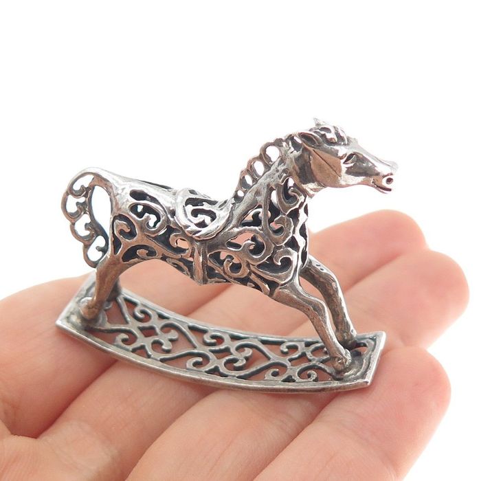 Miniaturi vechi din argint