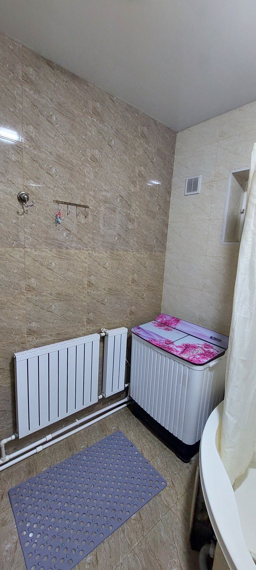 Termez shaxar uy sotiladi 3 xonalik