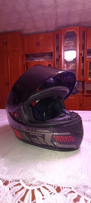 Шлем для мопеда продам