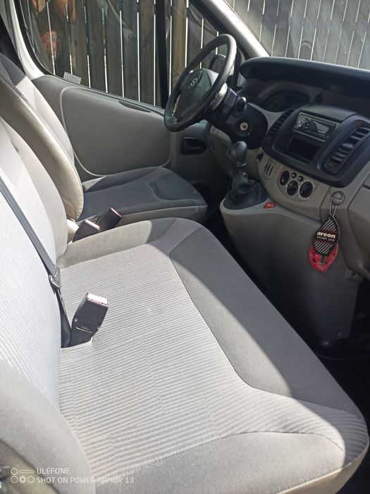 Opel Vivaro , Renault Trafic
