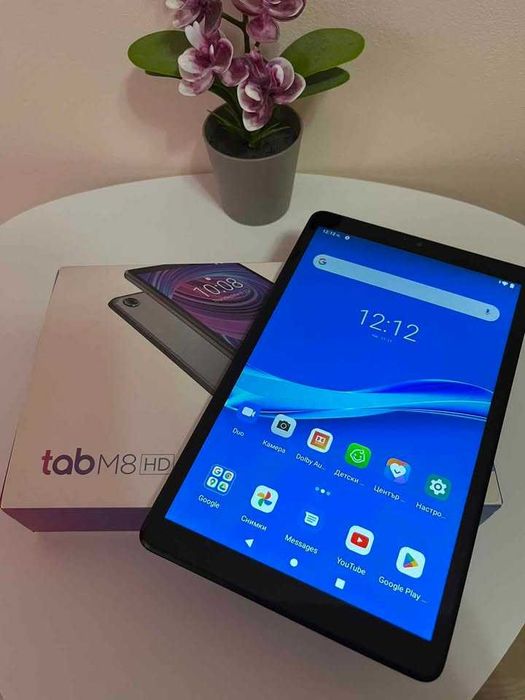 Продавам таблет LenovO M8