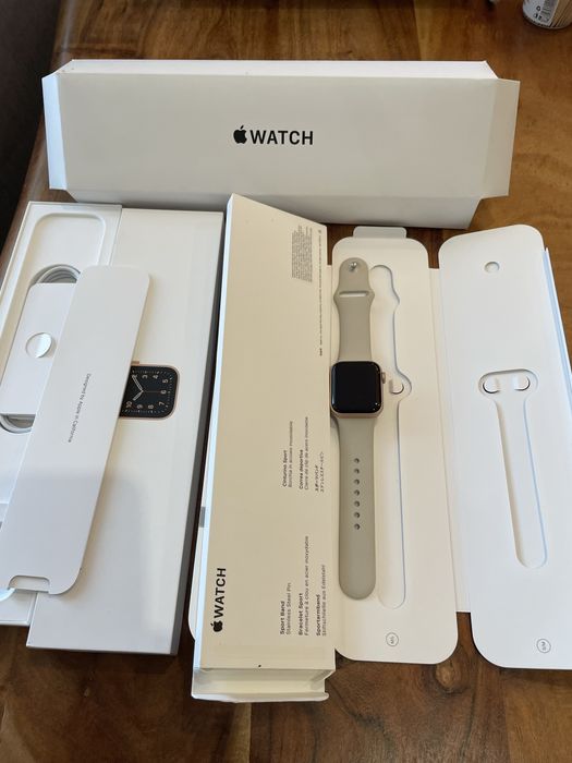 Apple watch SE 40mm Rose gold GPS