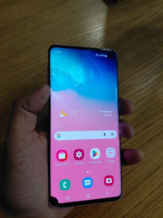 Продам Samsung s10 128 gb