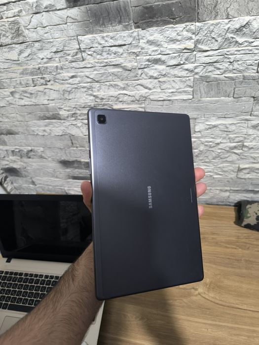 Планшет Samsung Tab A7