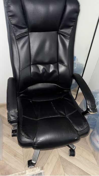 Черное кресло Б/У