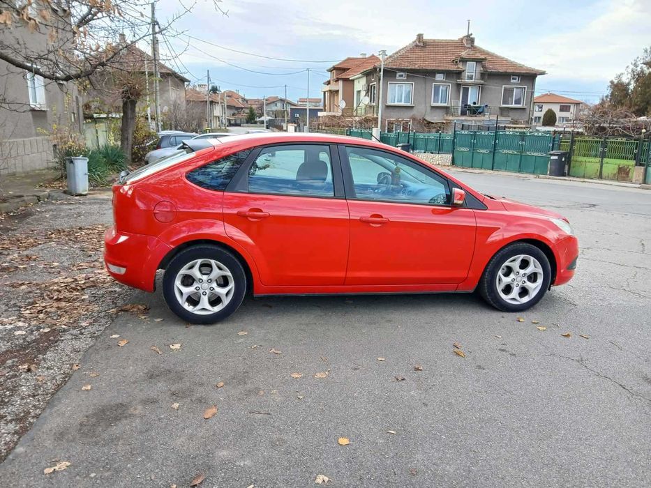 Ford Focus-Икономичен автомобил на реални километри-автоматик