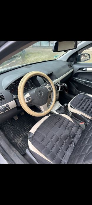 Opel astra H motor. 1900 tdi