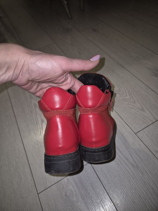 Ghete piele intoarsa nr.35