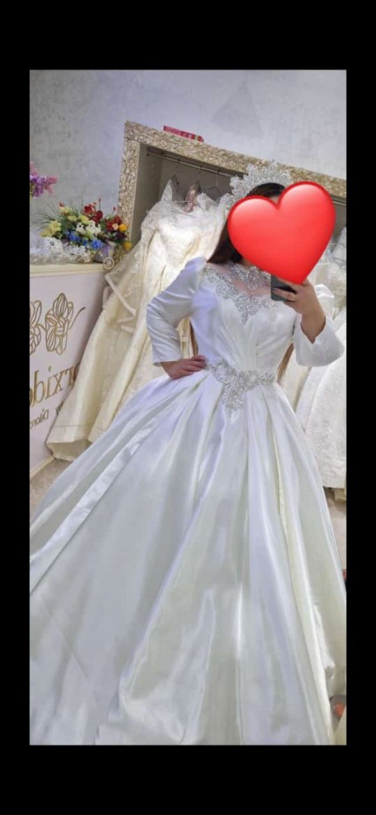 Продам шикарное и очень нежное свадебное платье
