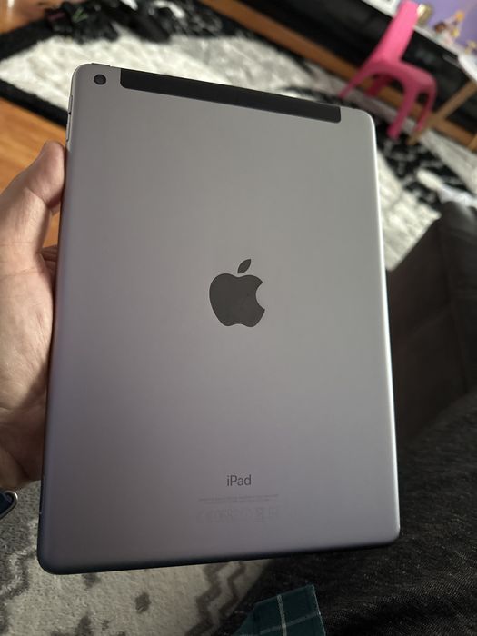 Tableta Apple iPad5 A1823 - perfect functionala