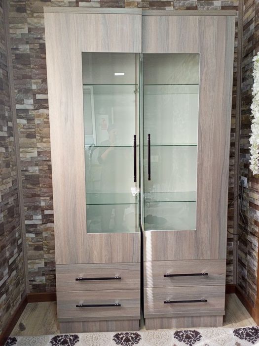 Мебель для зала тумбочка и шкаф