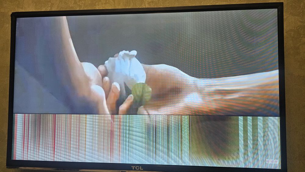 телевизор tcl старый на запчасти