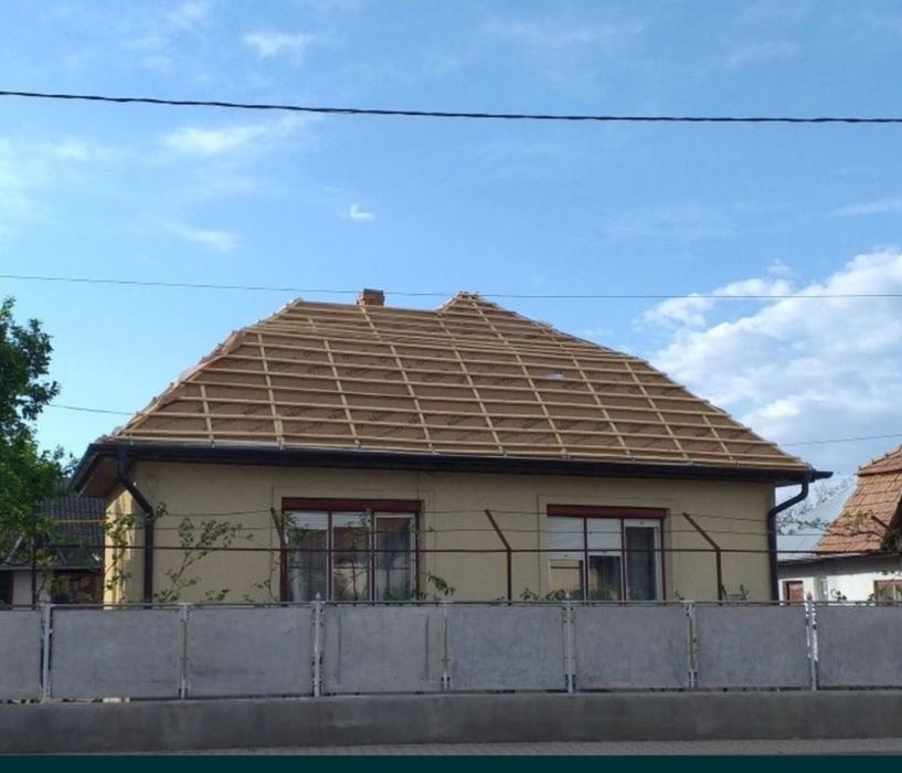 Executam orice tip de reparatie pentru acoperis si montam sisteme de
