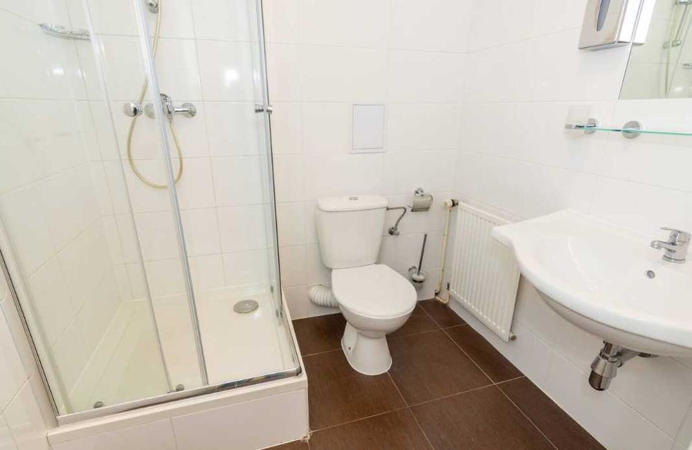 Дава се под наем Двустаен апартамент в Пловдив, Старият град - 66 кв.м за 290.7 € - Снимка #3