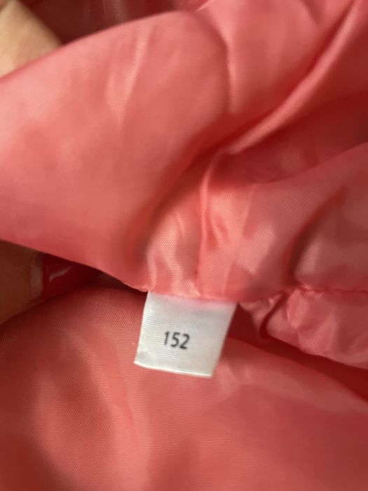 Черно олекотено яке за девойка ръст 152