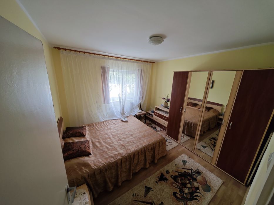 Vând sau schimb Apartament 3 camere / Zona Industriala