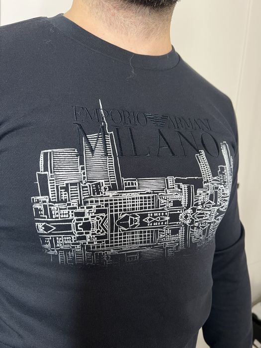 Блуза на Emporio Armani