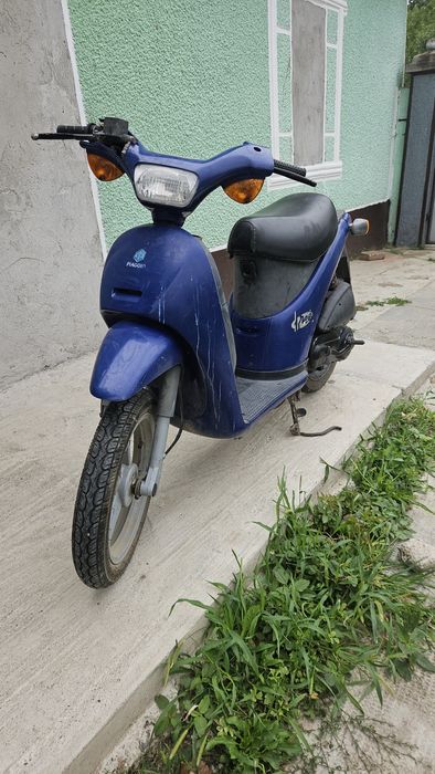 Vând scuter piaggio free