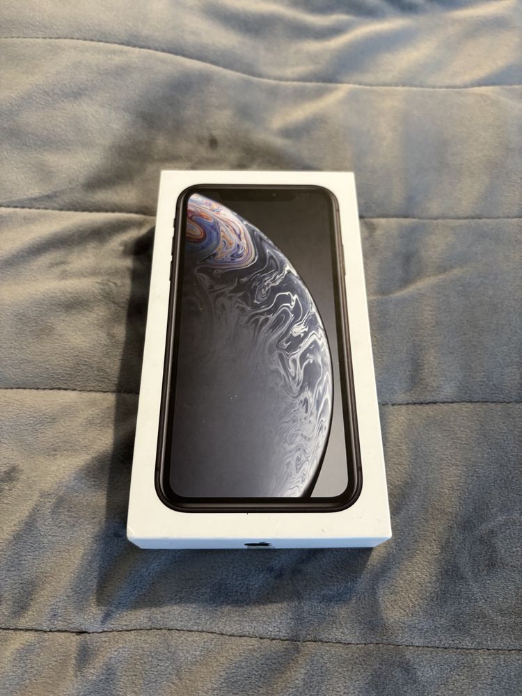 Продам Iphone Xr